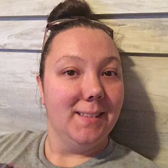 Meet your Posher, Sara - Picture 1 of 1